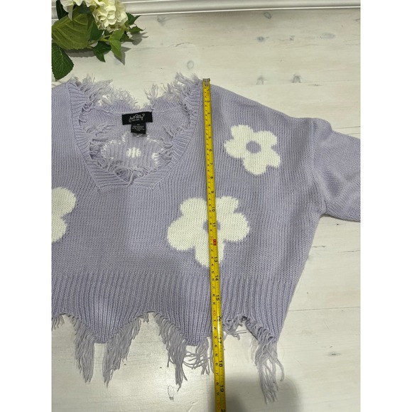 Just‎ Polly New York Lilac White Flower Cropped Distressed Sweater - M - Picture 5 of 6